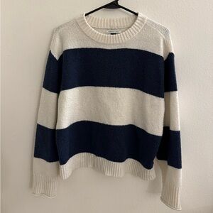 American Eagle Striped Navy and White Sweater in Size XS